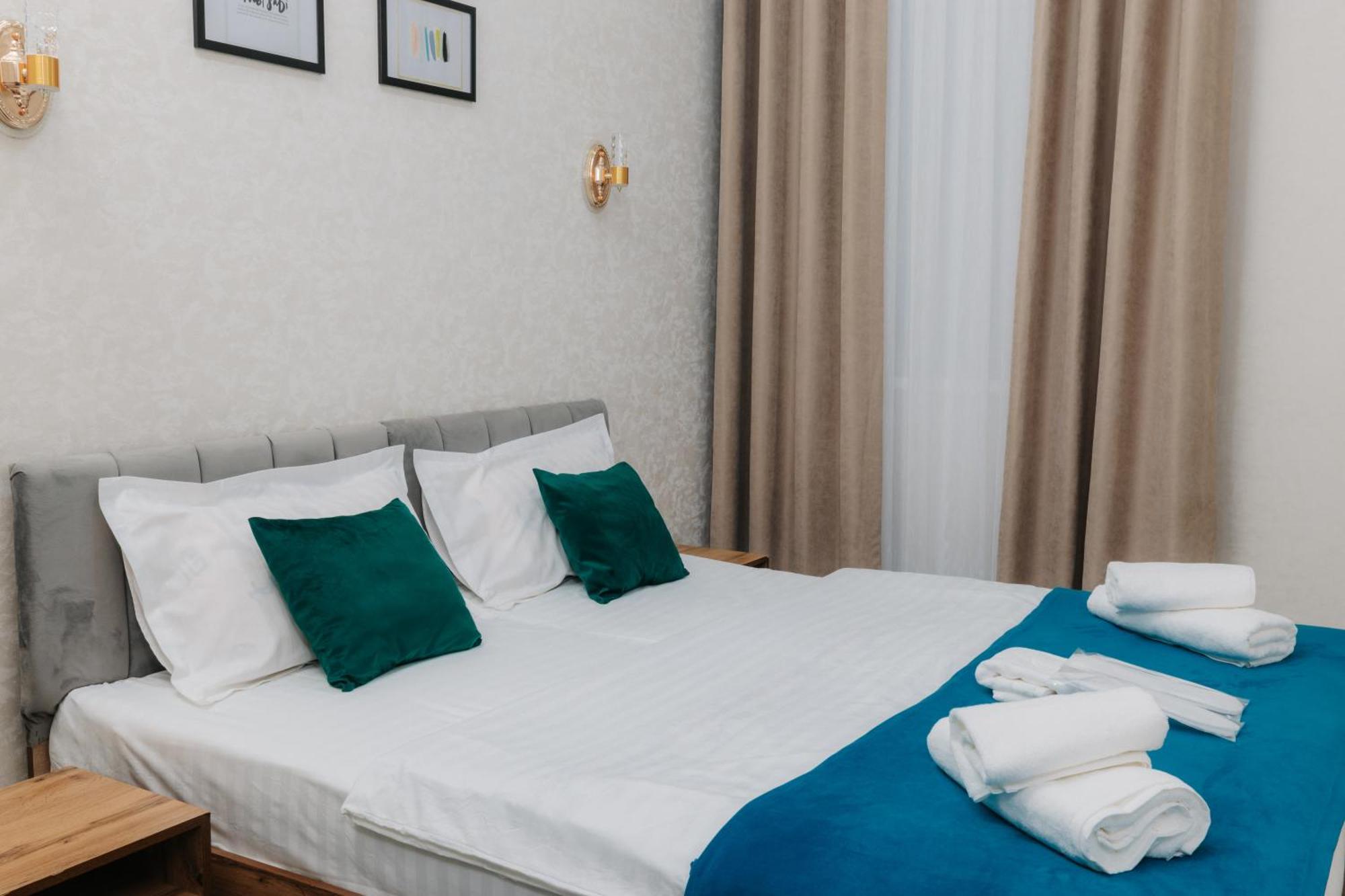 Resident Hotel Tashkent Exterior photo