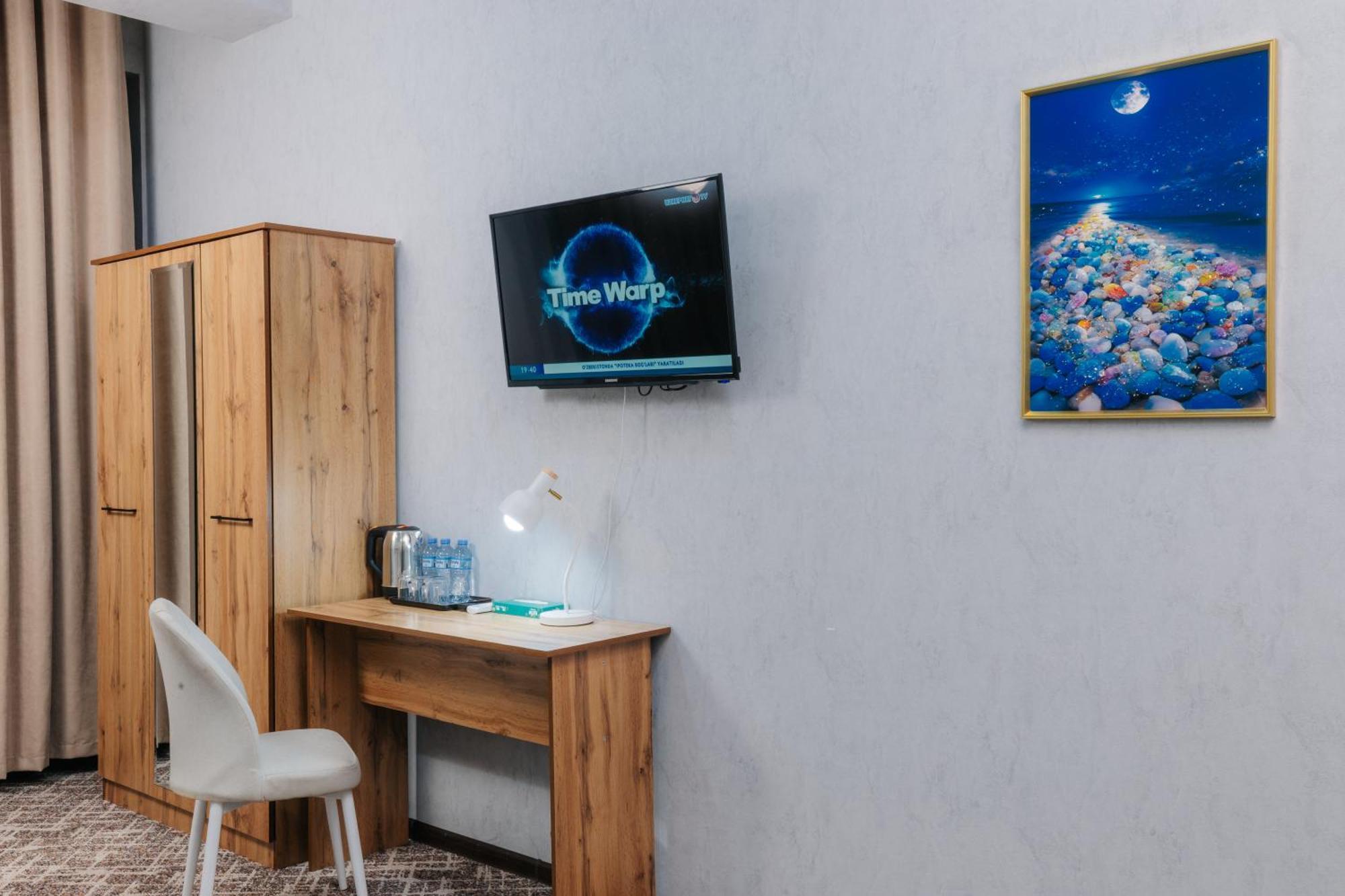 Resident Hotel Tashkent Exterior photo