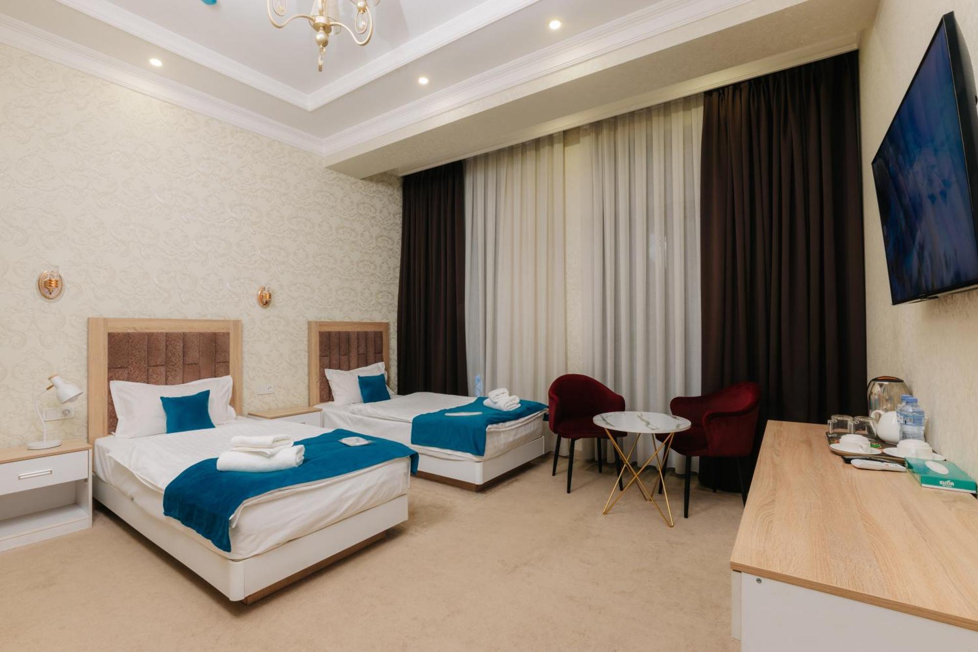 Resident Hotel Tashkent Exterior photo