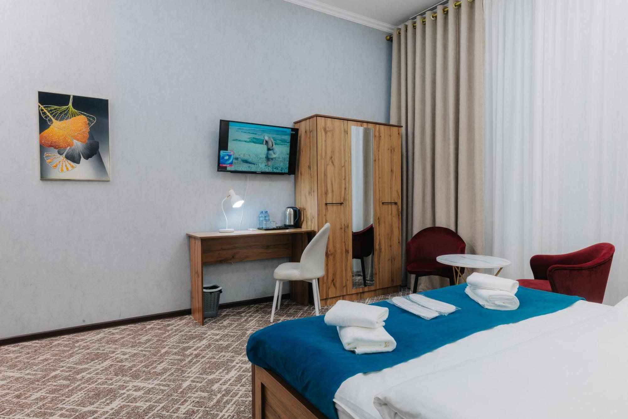 Resident Hotel Tashkent Exterior photo