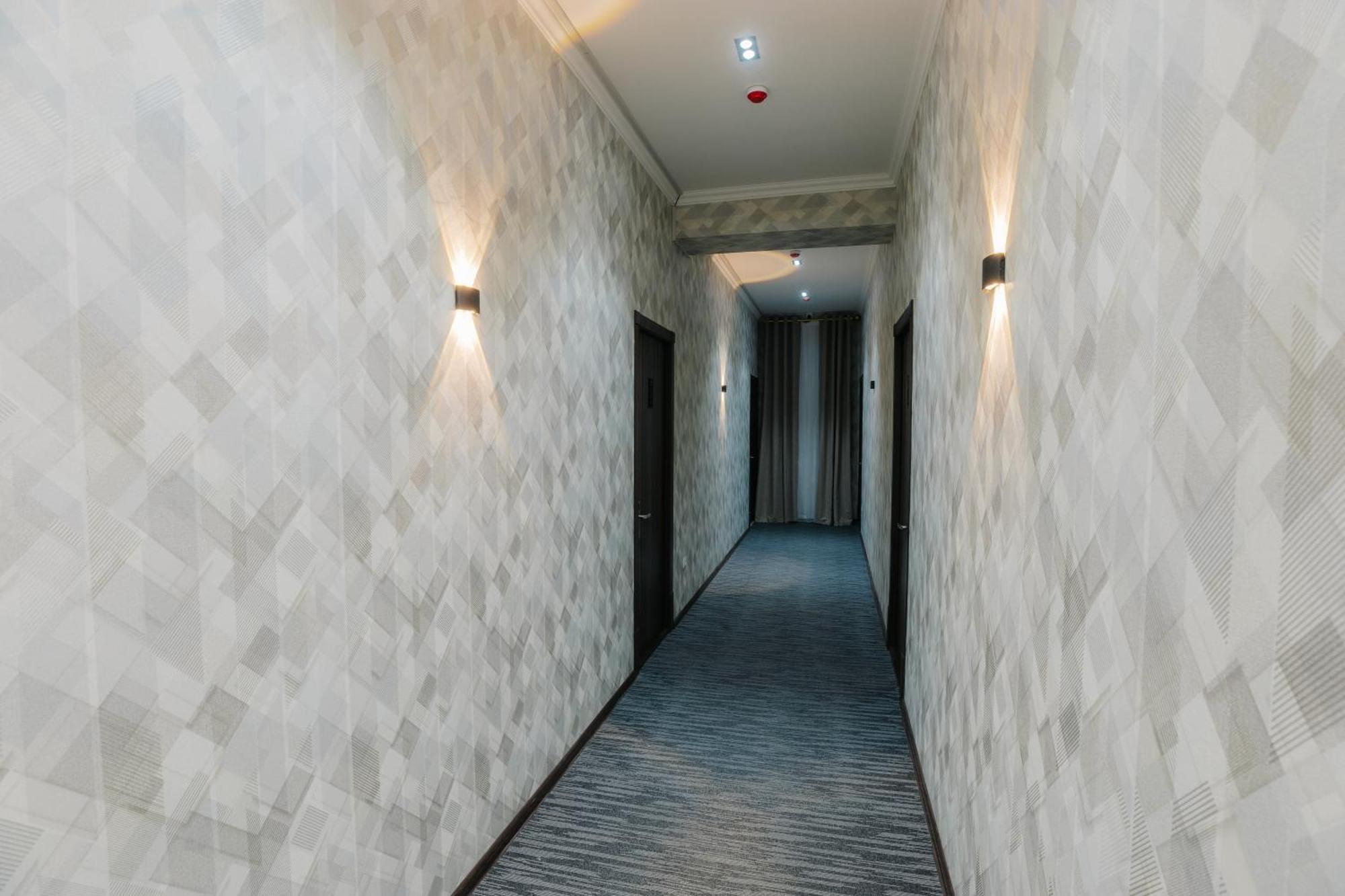 Resident Hotel Tashkent Exterior photo