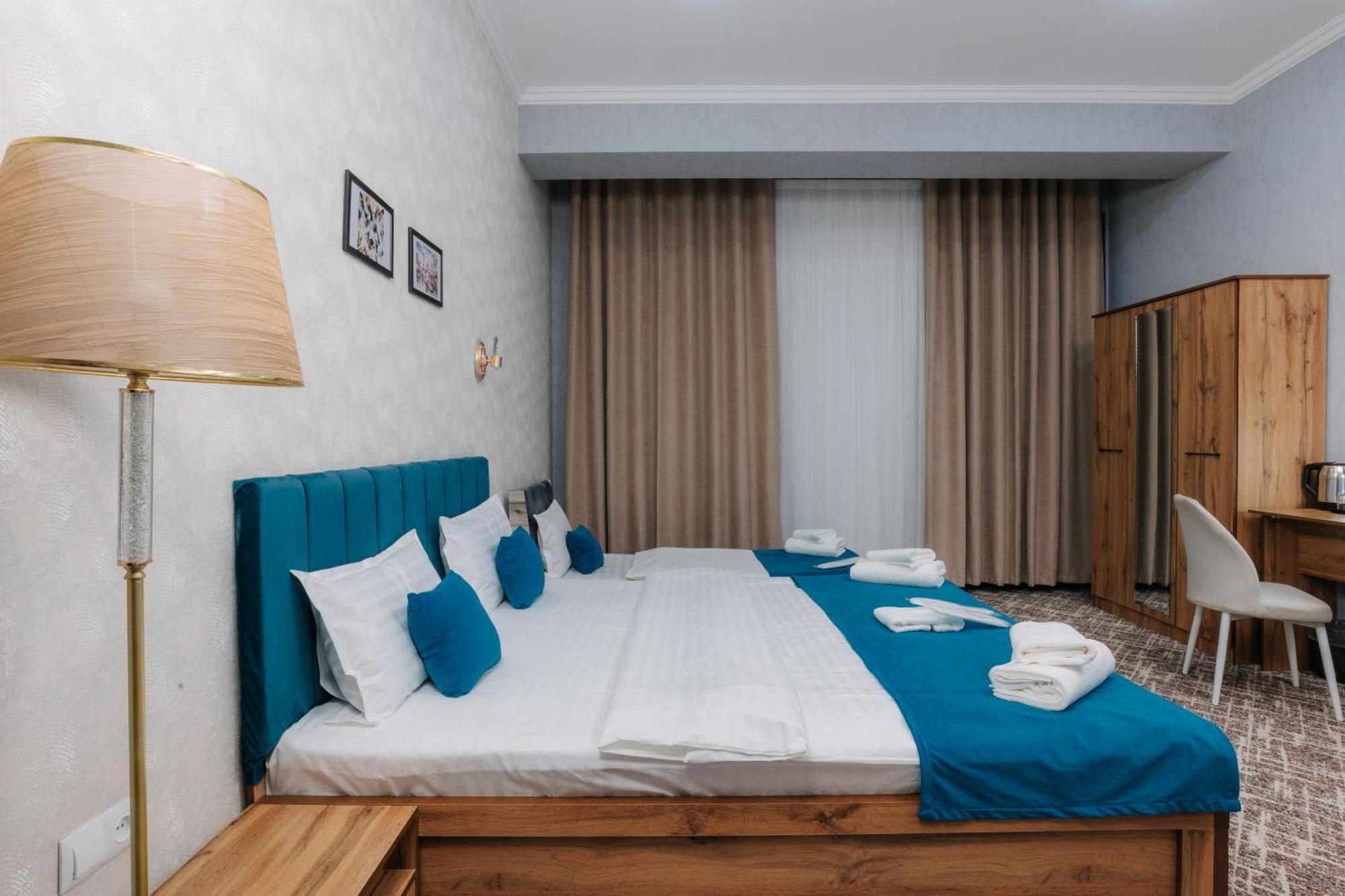 Resident Hotel Tashkent Exterior photo