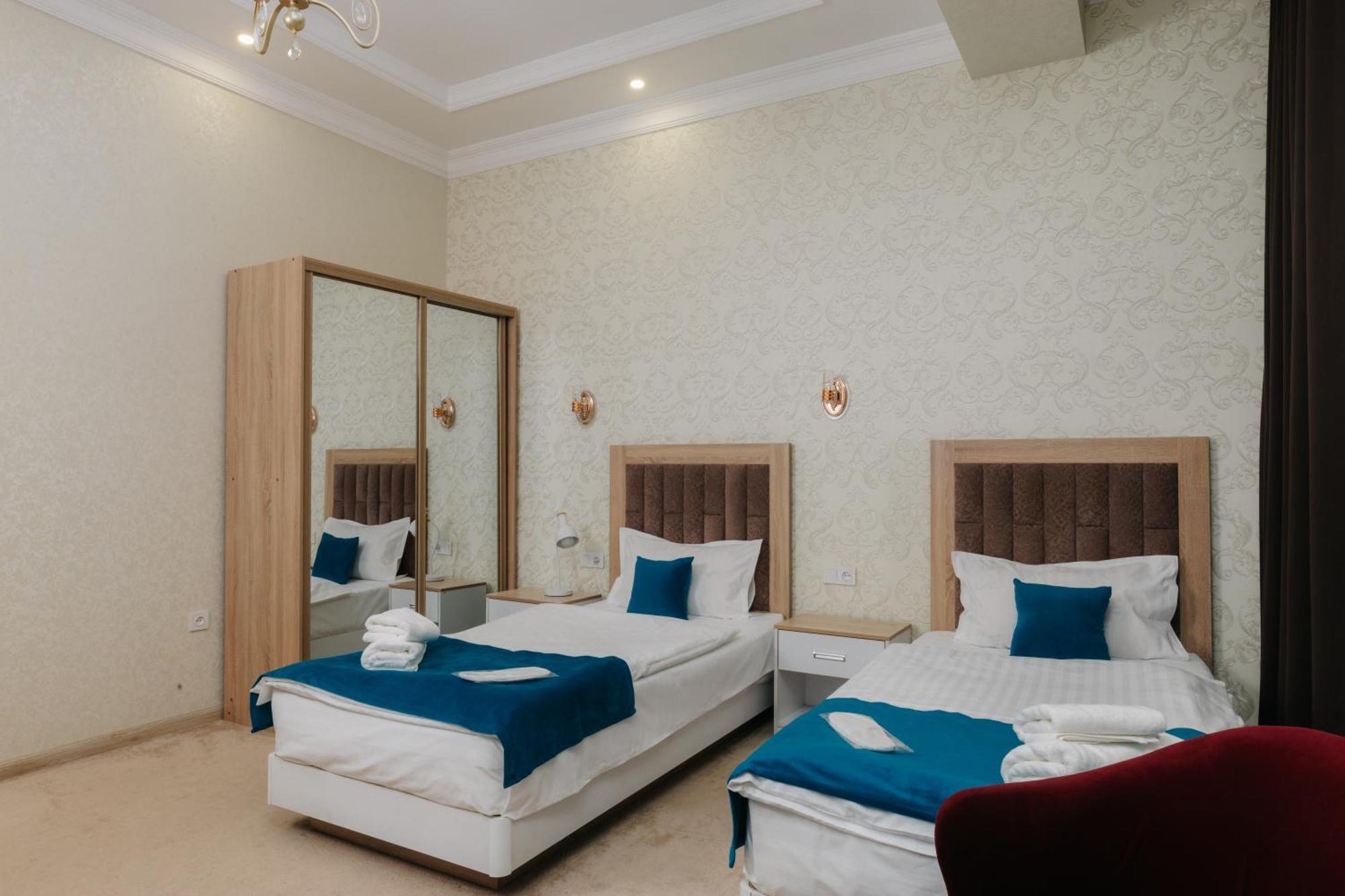 Resident Hotel Tashkent Exterior photo