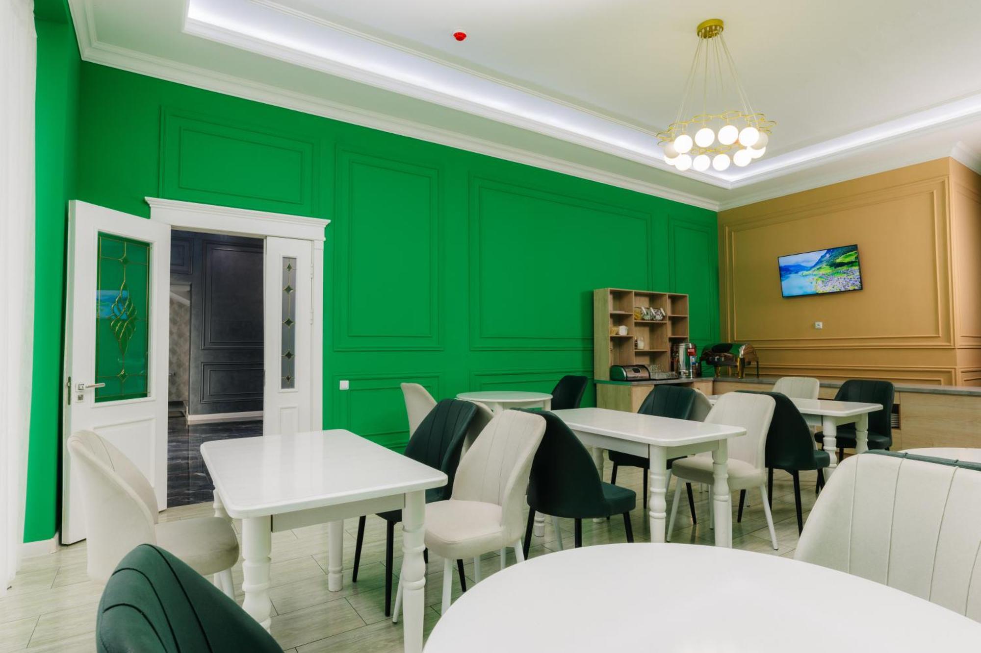 Resident Hotel Tashkent Exterior photo