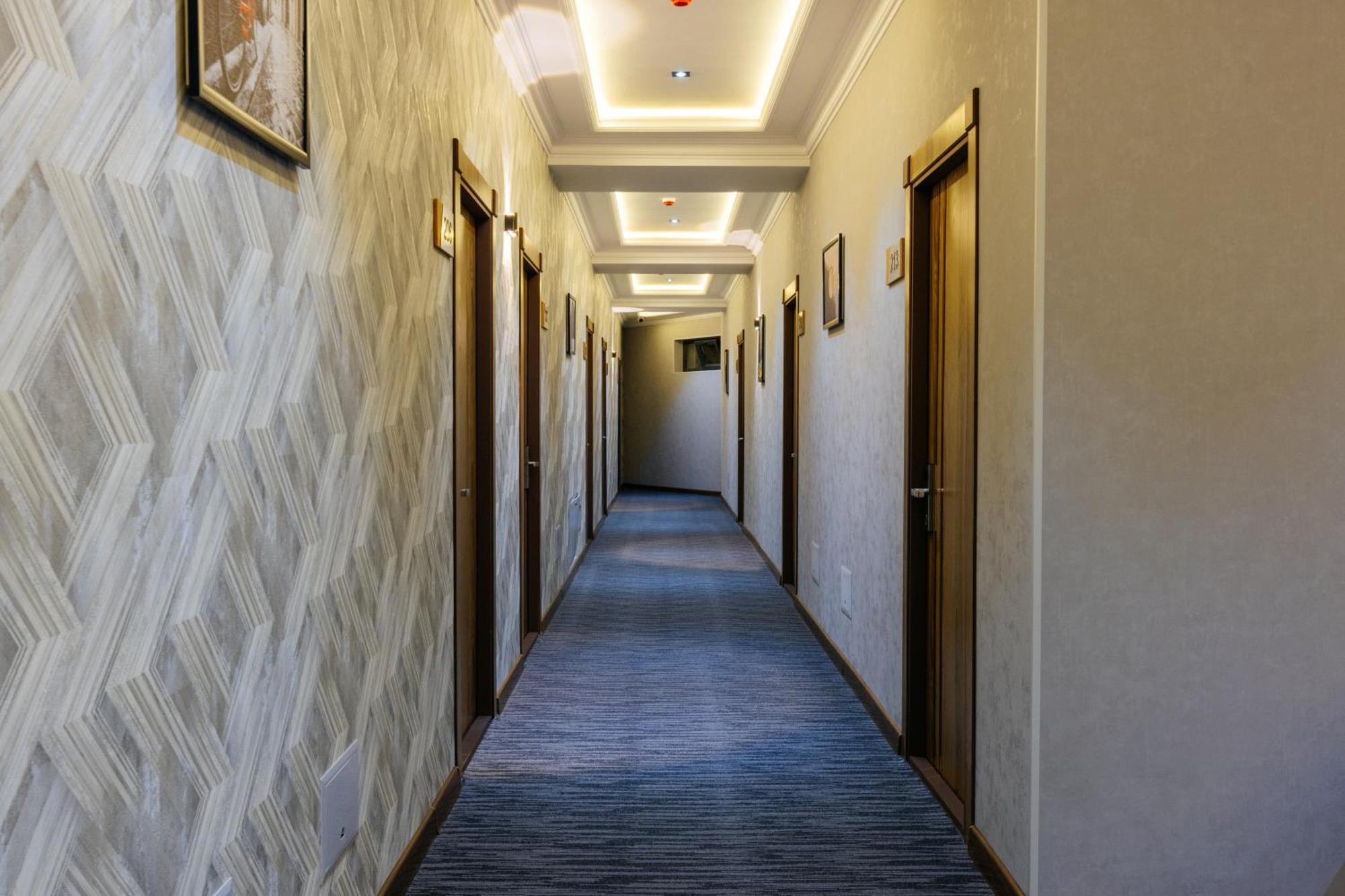 Resident Hotel Tashkent Exterior photo