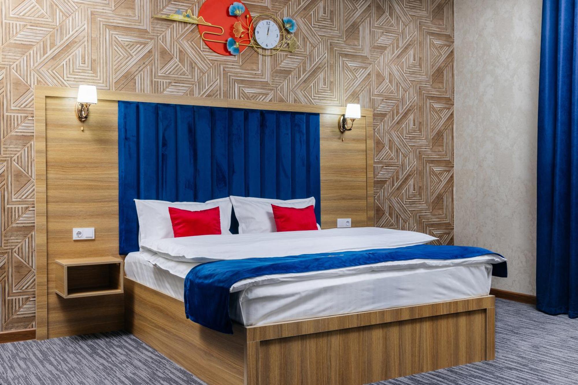 Resident Hotel Tashkent Exterior photo